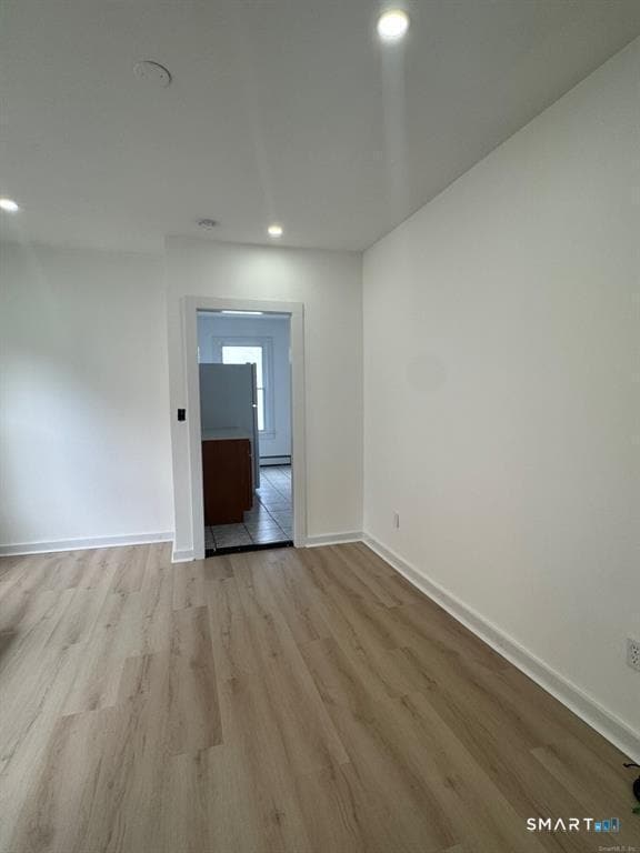 Building Photo - 142 Cowles St