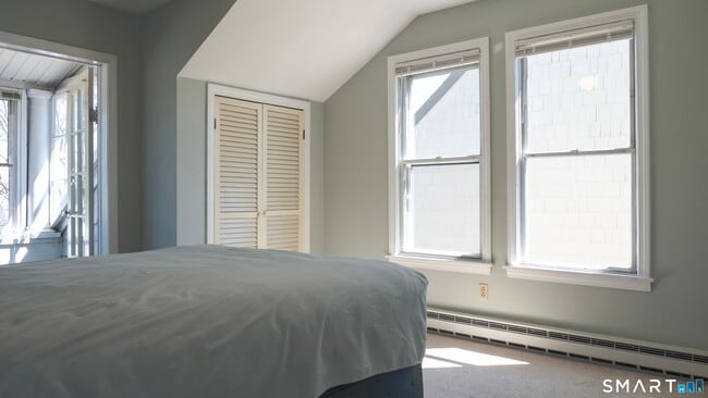 Building Photo - 49 Sound View Heights