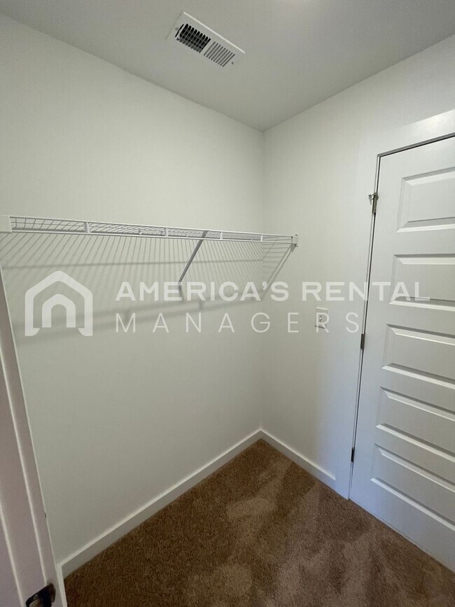 Building Photo - DEPOSIT PENDING! Home for Rent in Union Grove, AL!!! Available to View Now!!!