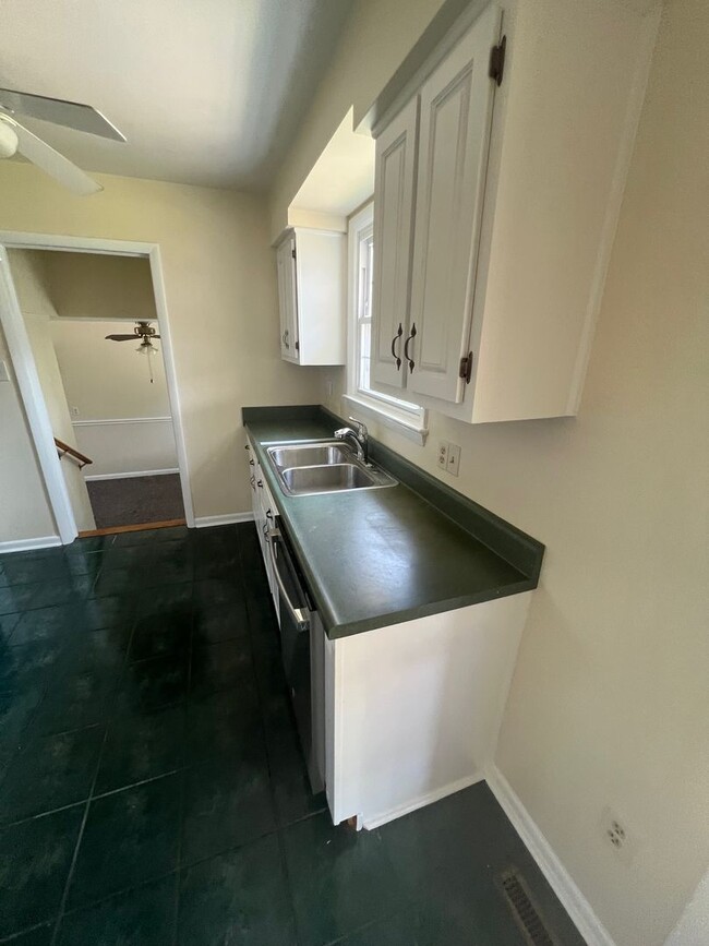 Building Photo - Solid ranch home