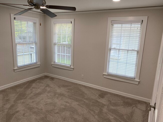 Building Photo - 6348 Llano Ave