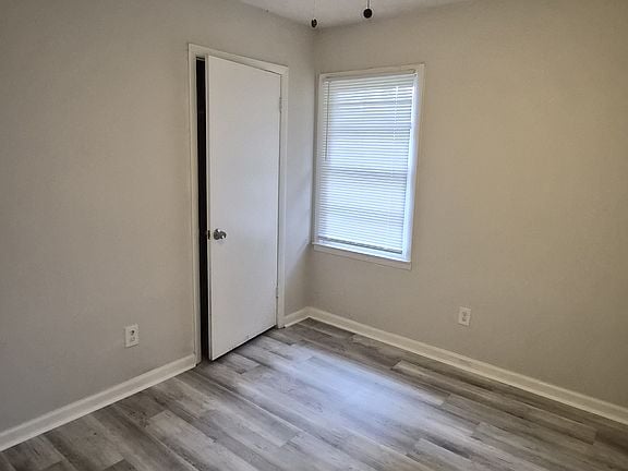 Building Photo - 126 Woodward Ct