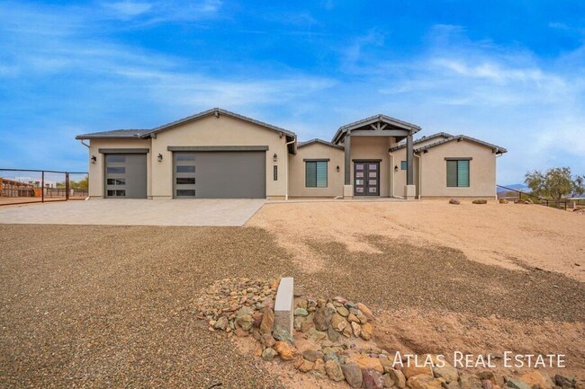 Building Photo - 15532 E Palo Brea Ln