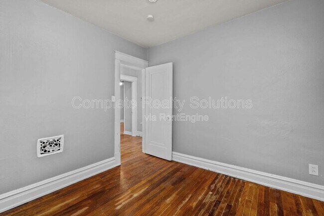 Building Photo - 5352 Neosho St