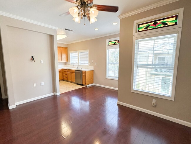 Building Photo - 3569 Langdon Common