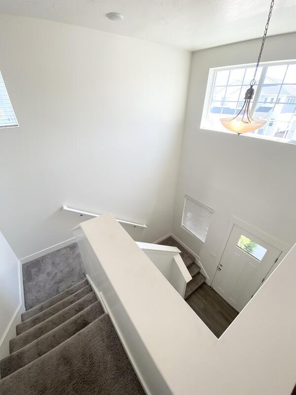 Building Photo - 541 N 20 W