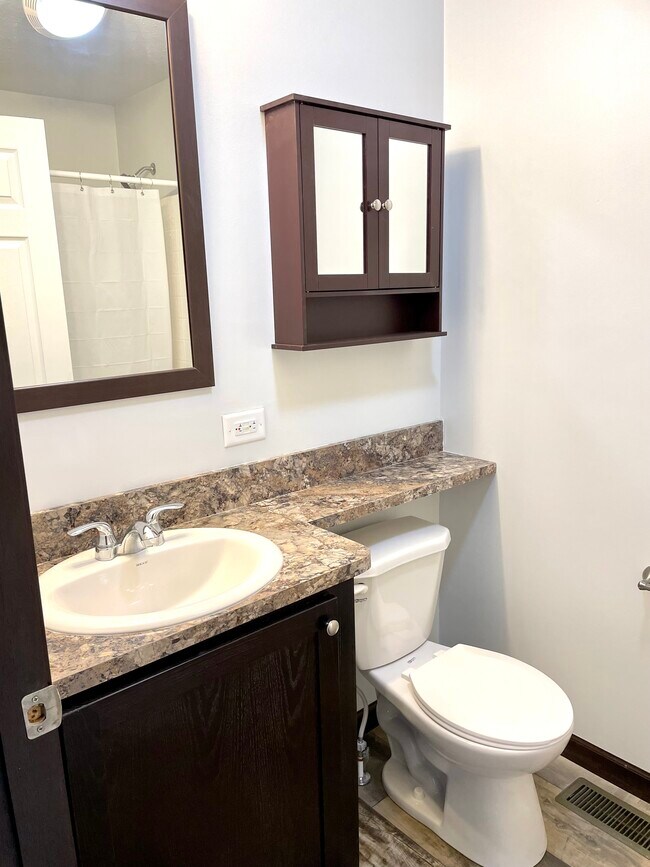 Building Photo - 4290 OH-601