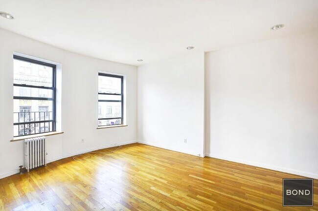 Primary Photo - 104 Second Avenue