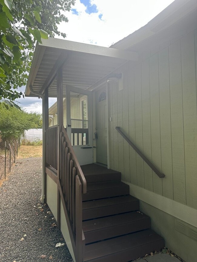 Building Photo - 3 bedroom 2 bathroom house in Dexter!