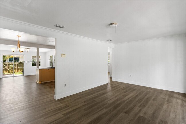 Building Photo - 511 NE 110th Terrace