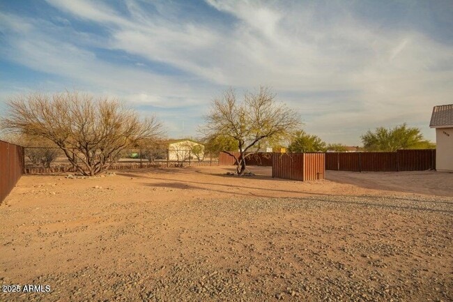Building Photo - 1819 W Joy Ranch Rd