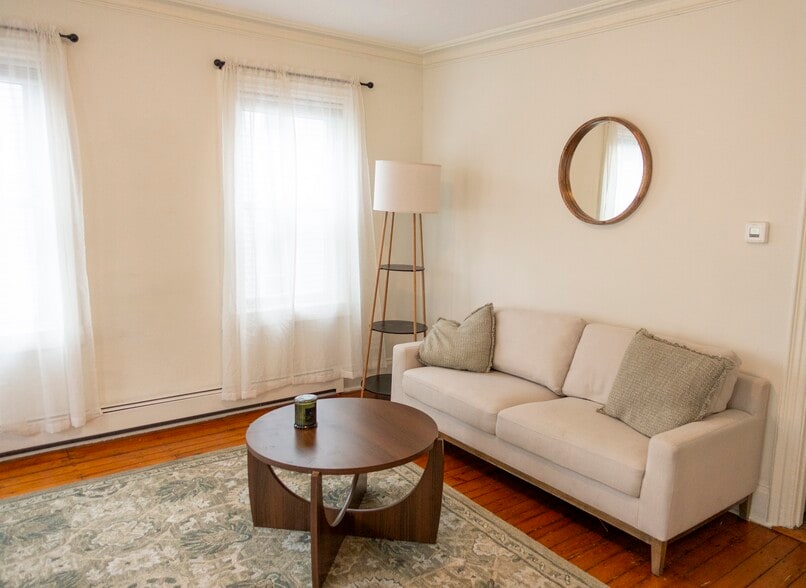 Living room from another angle. - 30 Royal St