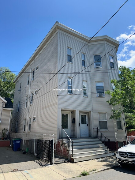 Building Photo - 420 Norfolk St