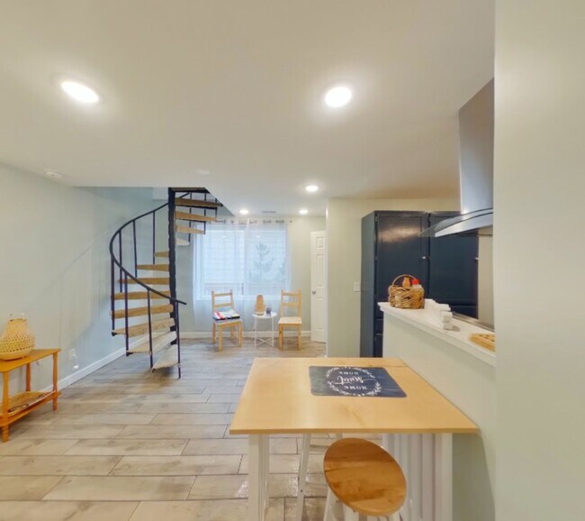 Building Photo - Ocean View