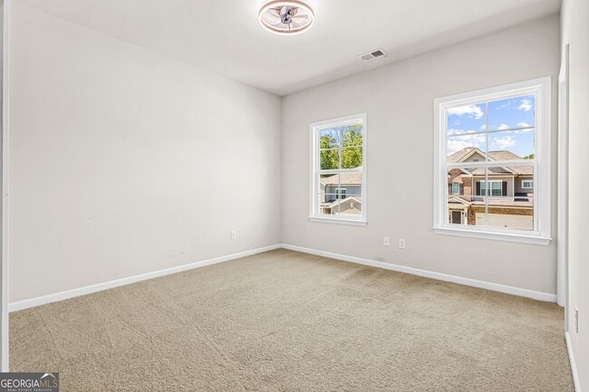 Building Photo - 3331 Fall Branch Ln
