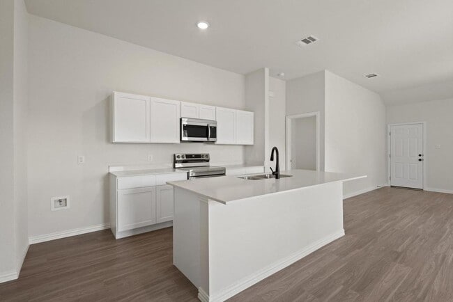 Building Photo - Brand New 3 Bed / 2 Bath Home Be the First...