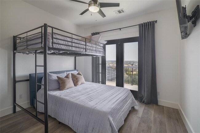 Building Photo - 1128 Thurman Bluff Dr