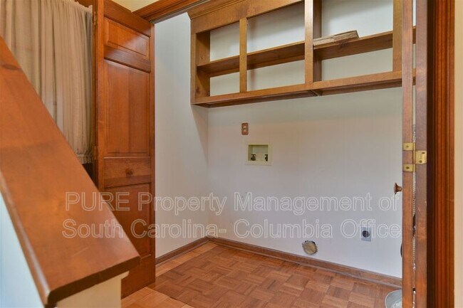 Building Photo - 517 Sparkleberry Ln