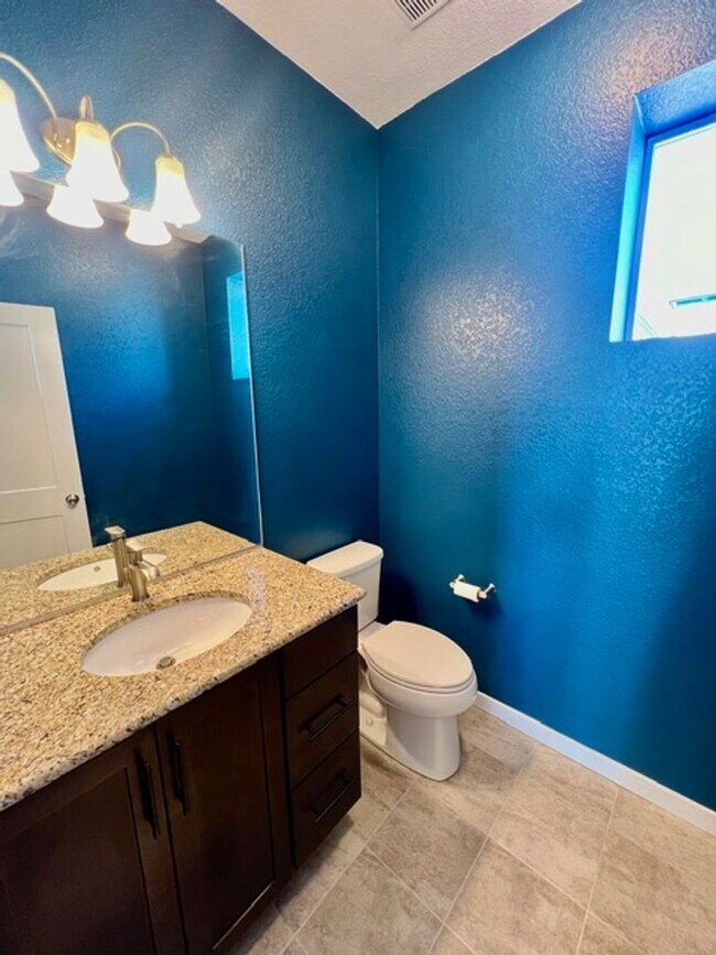 Building Photo - Gorgeous 3 Story Home in close to Cottonwo...