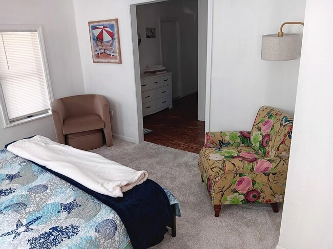 Building Photo - 206 2nd St NW