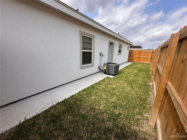 Building Photo - 1301 W Sucre Dr