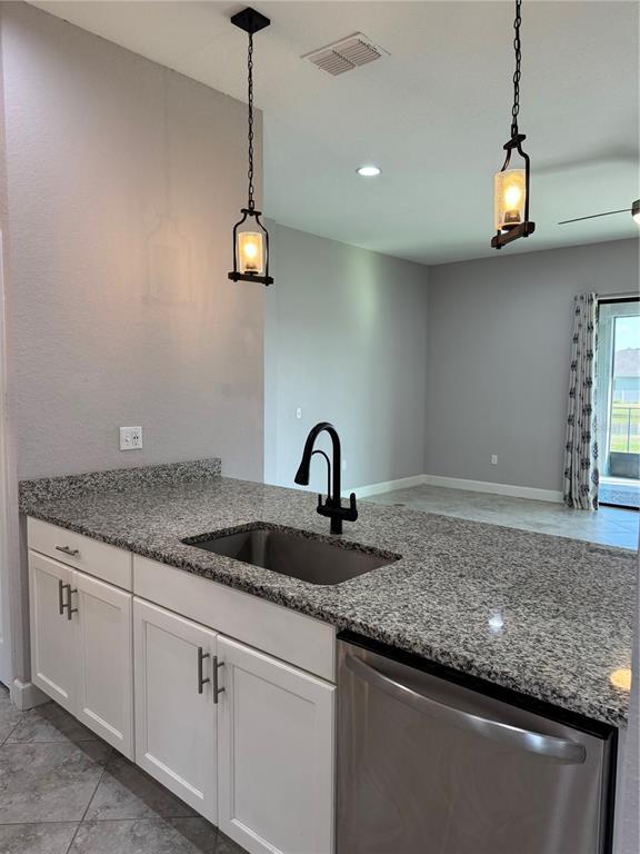 Building Photo - 1365 Evergreen Park Cir