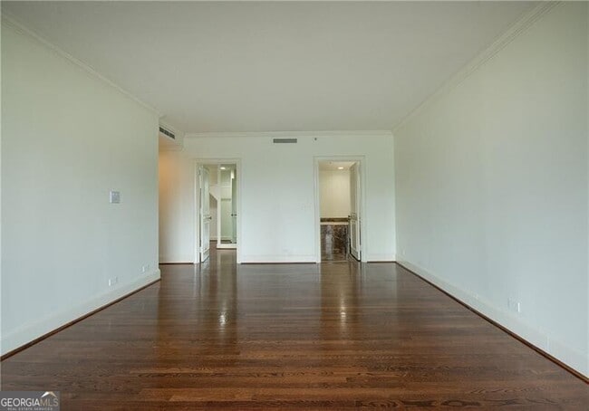 Building Photo - 2660 Peachtree Rd NW