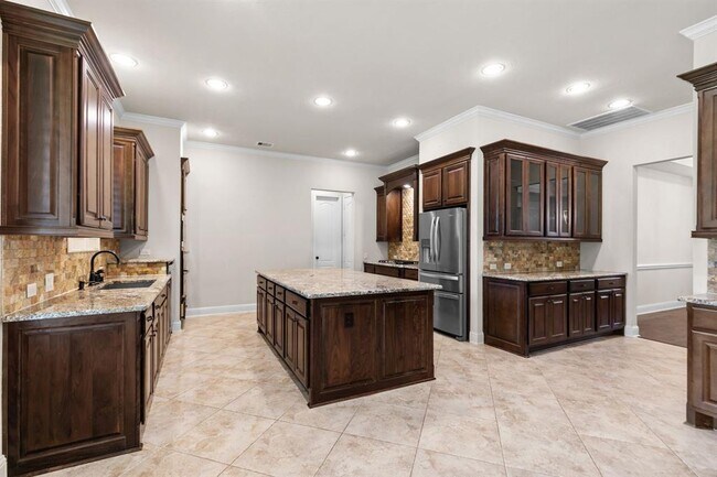 Building Photo - 18900 N Bee Cave Springs Cir