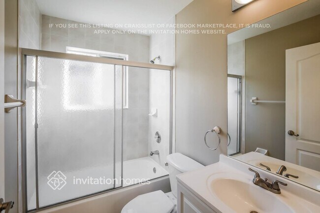 Building Photo - 5501 SW 163rd Ct