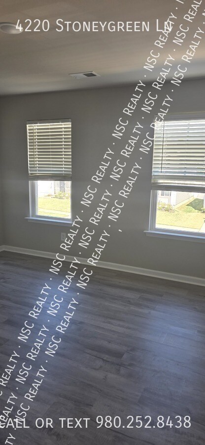 Building Photo - 4220 Stoneygreen Ln