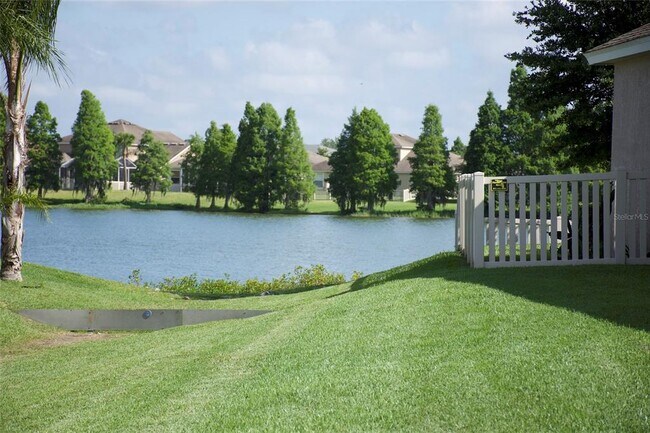 Building Photo - 2504 Ladoga Dr