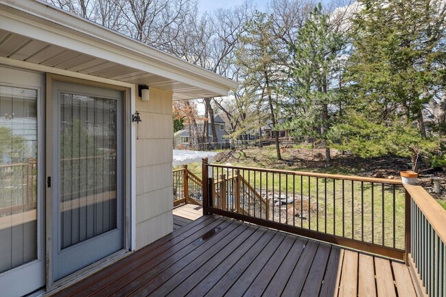 Building Photo - 6429 Mendelssohn Ln
