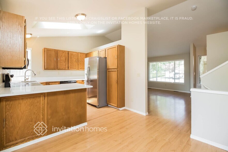 Building Photo - 833 SW 313th Ct