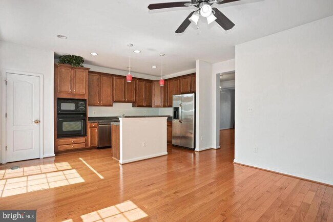Building Photo - 22052 Dilworth Square