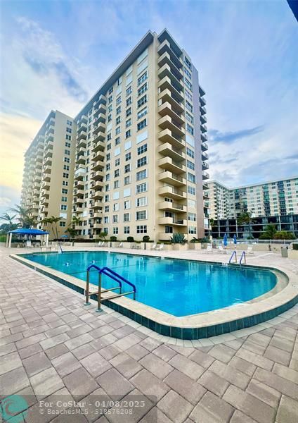 Building Photo - 2000 S Ocean Blvd