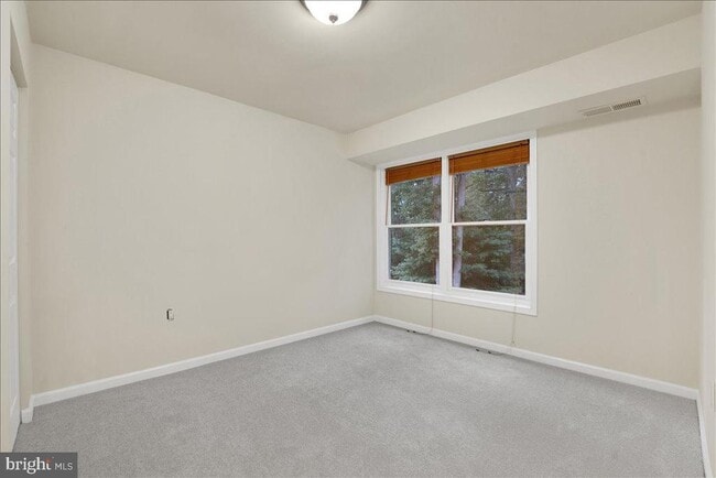Building Photo - 307 Raft Cove