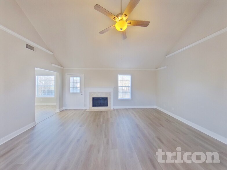 Building Photo - 602 Chartwell Ct