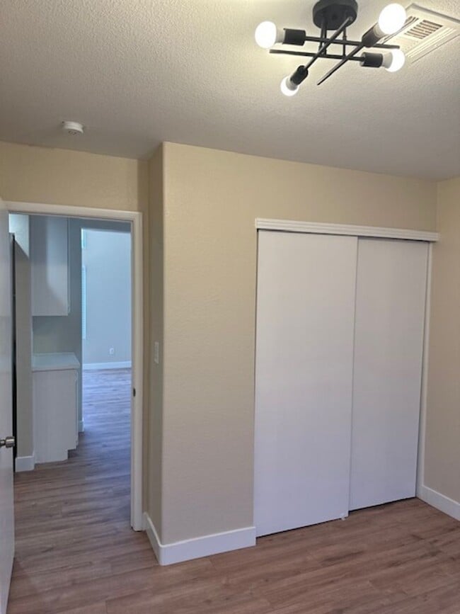 Building Photo - Single Story located in 89031