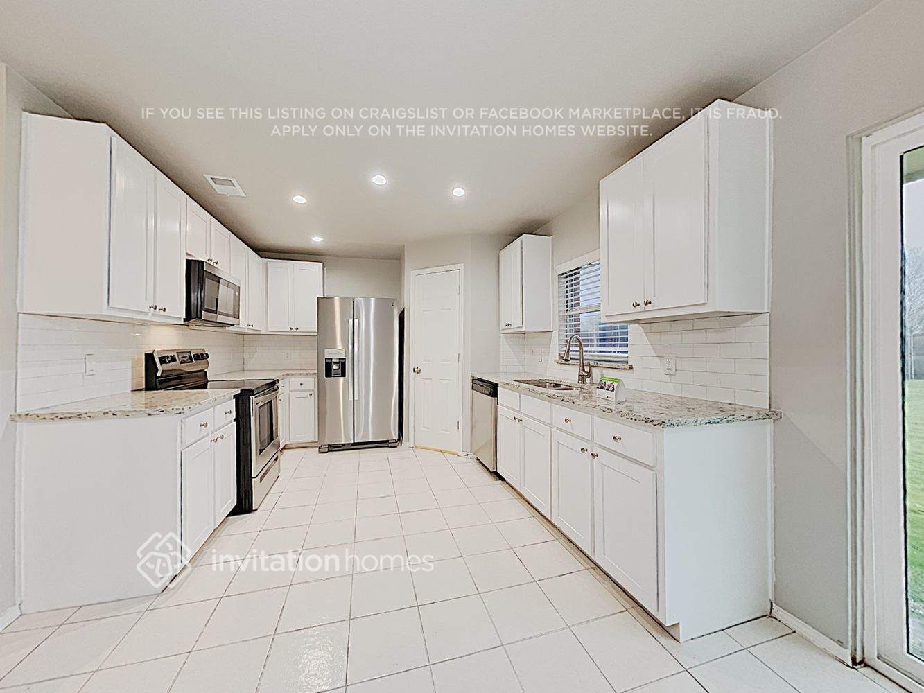 Building Photo - 2300 Meade Ct