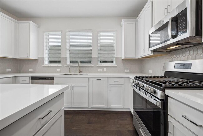 Building Photo - 6407 Rounded Pebble Ln