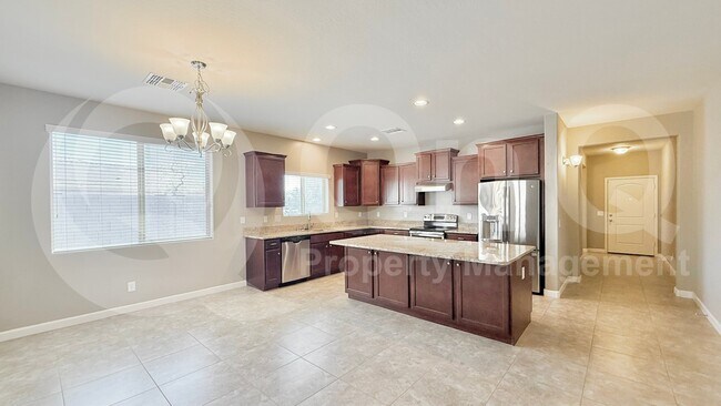 Building Photo - 1228 E Palo Verde Dr