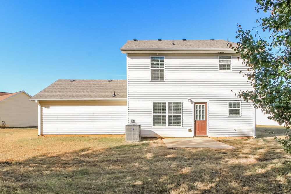 Building Photo - 423 Underwood Ct