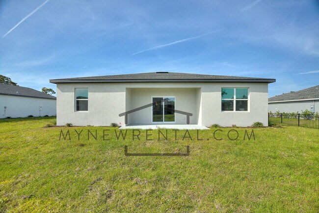 Building Photo - Deposit-Free! Modern, energy efficient hom...