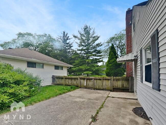Building Photo - 2532 Cranford Rd