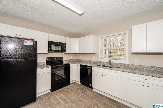 Building Photo - 332 Tupelo Rd