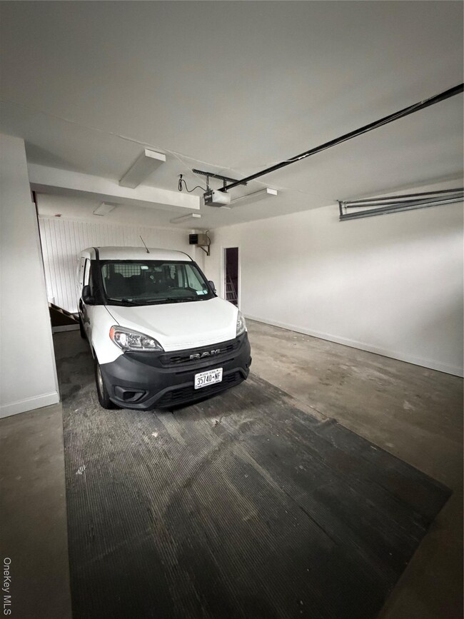 Building Photo - 1230 Hopewell Ave