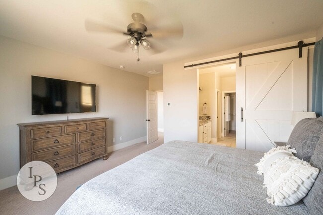Building Photo - Madera Tesoro Viejo - Beautiful Hillside Village 2-Story Home, 4BR/3BA, SOLAR, Community Pool + L...