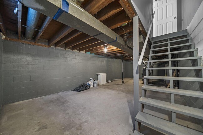 Building Photo - 3654 Arnelle Rd