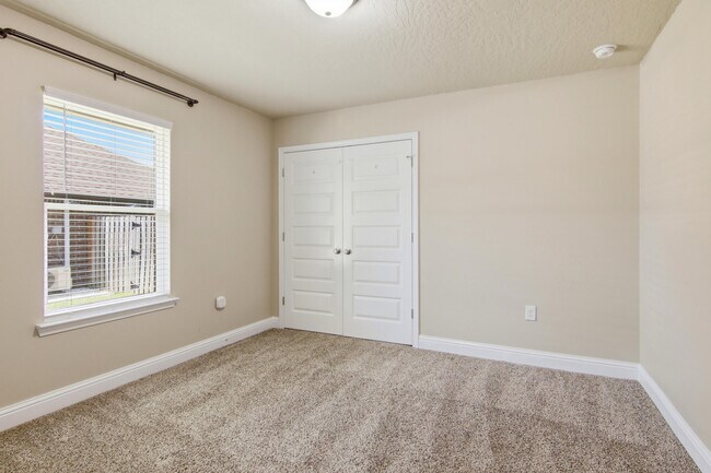 Building Photo - 2892 Chancery Ln