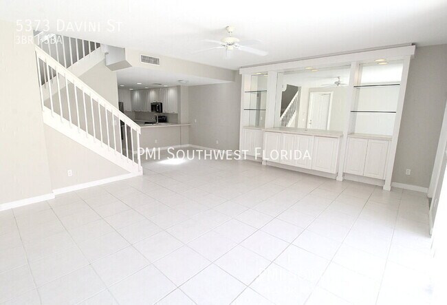 Building Photo - 5373 Davini St